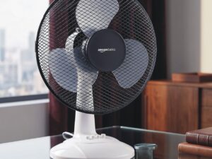 Amazon Basics 3-Speed Oscillating 20 inch Table Desk Fan with Tiltable Head